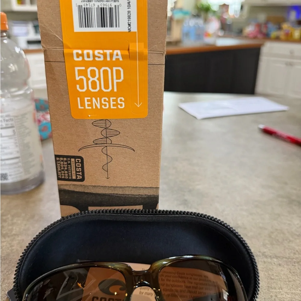 Costa Isabela Shiny Seagrass with Amber lenses Sunglasses with Case - Picture 2 of 8